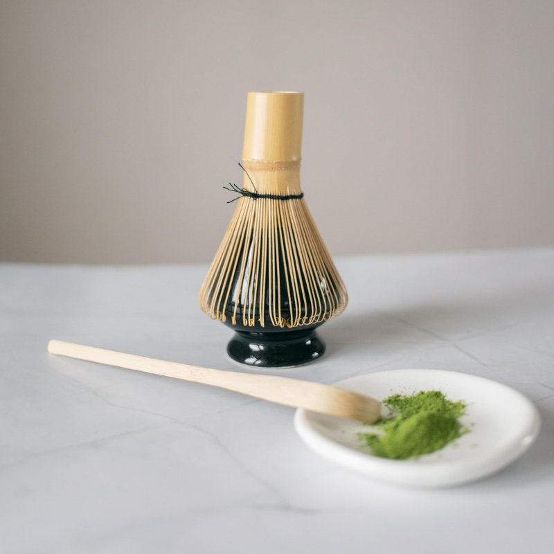 AIYICIII Japanese Matcha Tea Set (7pcs) - Matcha Whisk and Bowl, Whisk Stand (Chasen Holder), Scoop, Starter Making Kit for Matcha Tea Ceremony (Kiln Glaze-White)