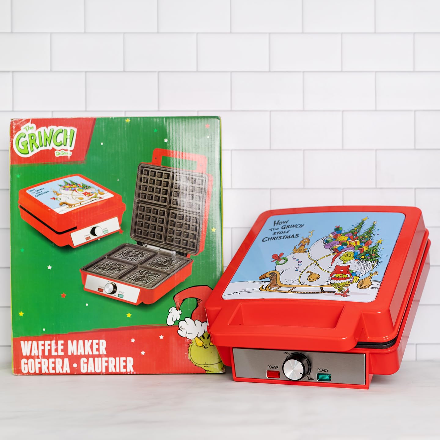 Uncanny Brands The Grinch Deluxe Waffler - Grinch Images on Your Waffles