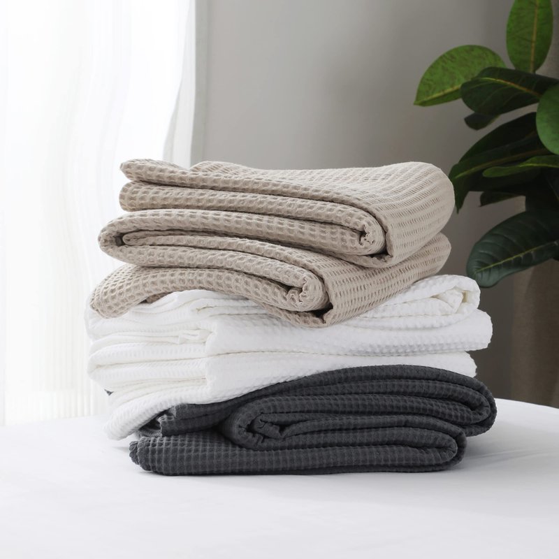 100% Cotton Waffle Blanket (Khaki - Twin Size - 66 * 90''), Pre-Washed and Anti-Shrinkage Soft Lightweight Bed & Couch Blanket, 380 GSM Waffle Weave Throw Blanket for All Seasons