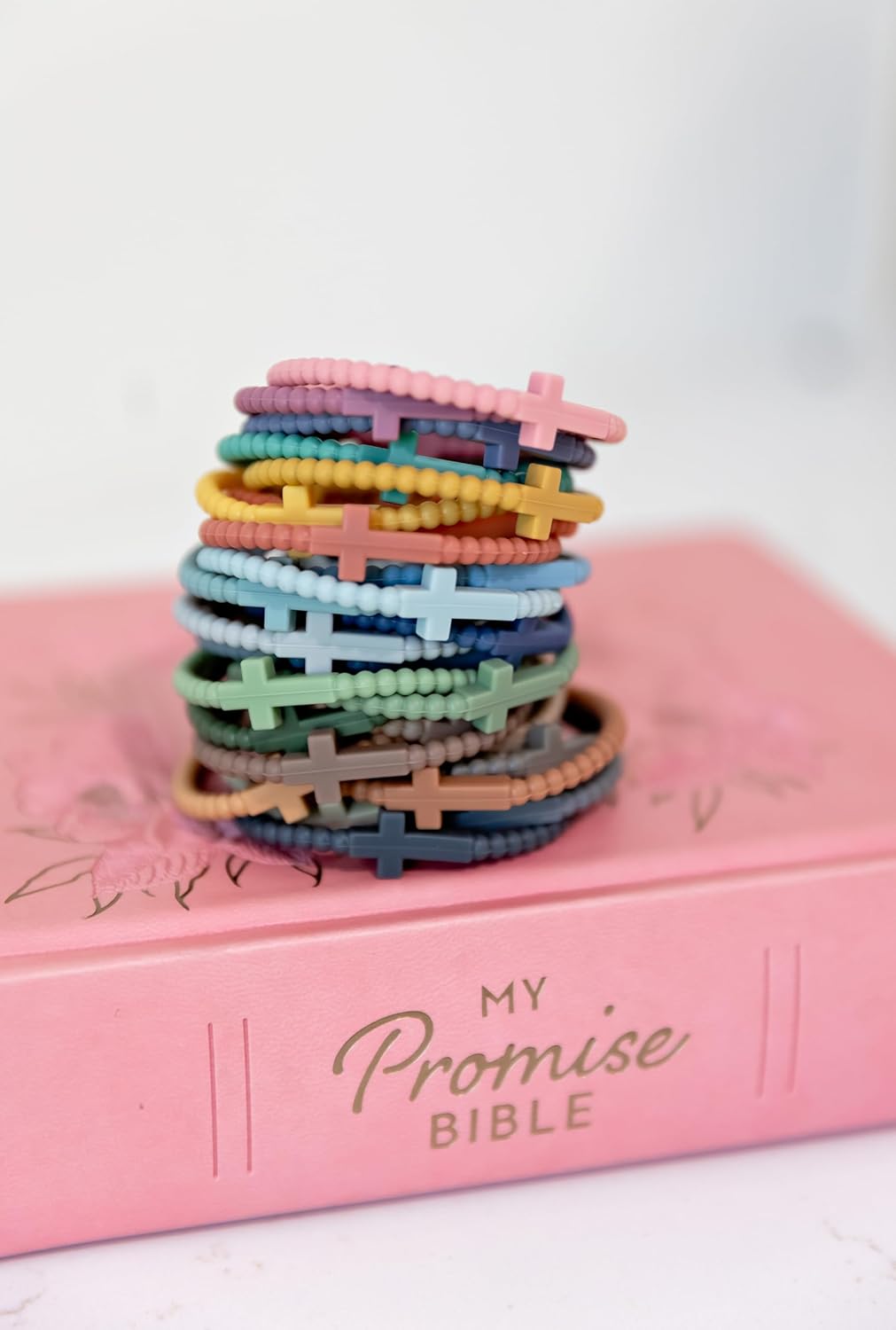 Ryan & Rose Jesus Bracelet - Stylish Cross Silicone Design for Comfort and Faith