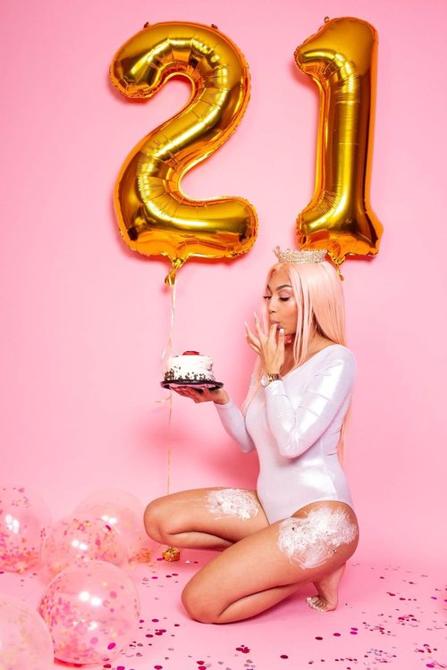 Gold 40-Inch Number 12 Balloon by [Brand Name] - Perfect for Birthday, Wedding, and Graduation Celebrations