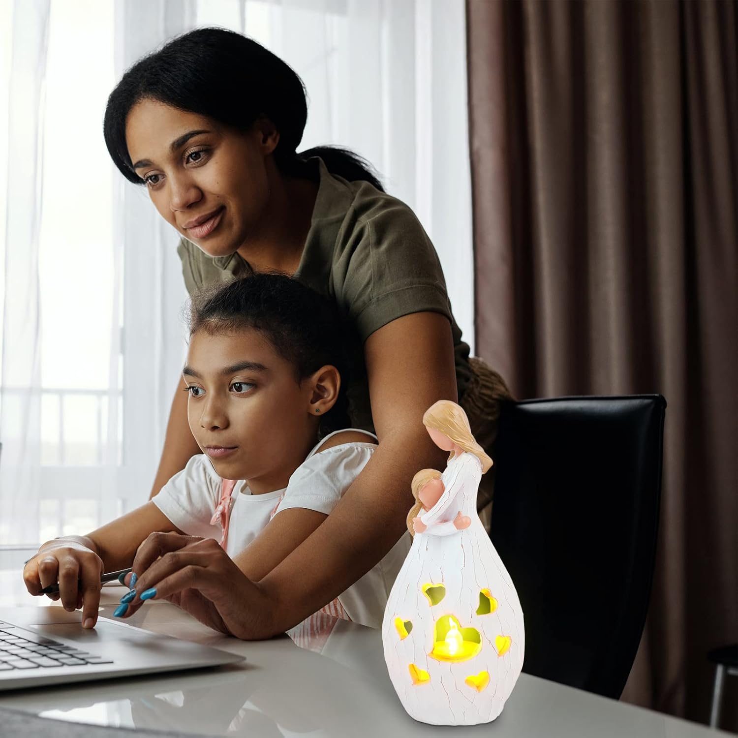 Skiennix Candle Holder Statue - Elegant Flickering LED Candle Gift for Mom | Perfect for Birthdays & Mother's Day