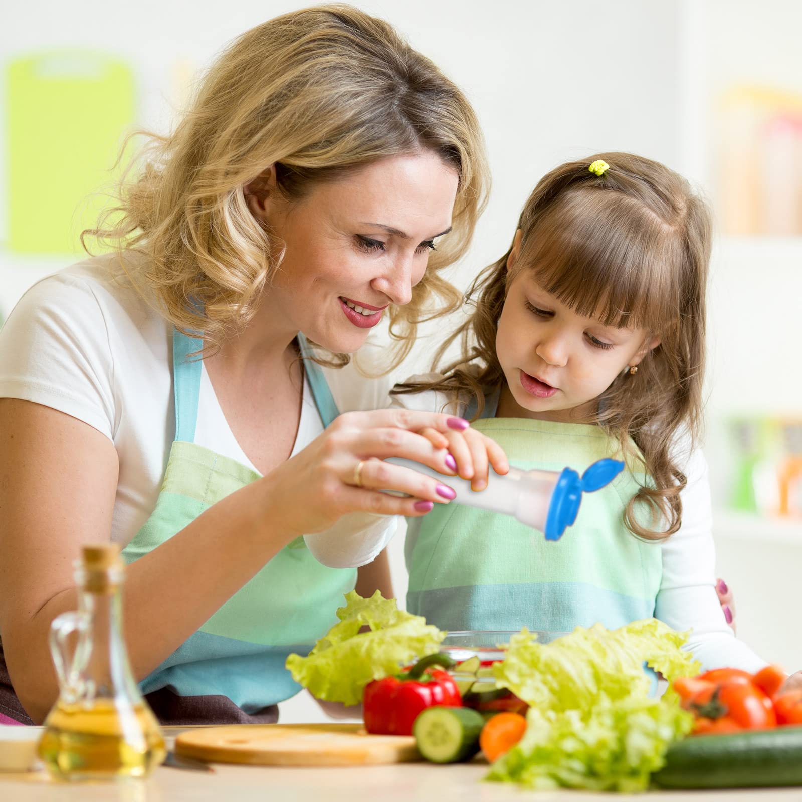 Lounsweer Set of 4 Plastic Salt and Pepper Shakers Hourglass Salt and Pepper Shakers with Lids Moisture Proof Set for Home Kitchen Restaurant Outdoors Camping Lunch