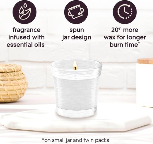 Glade 1-Wick Scented Candle - Clean Linen Air Freshener with Essential Oils | 4.08 Oz