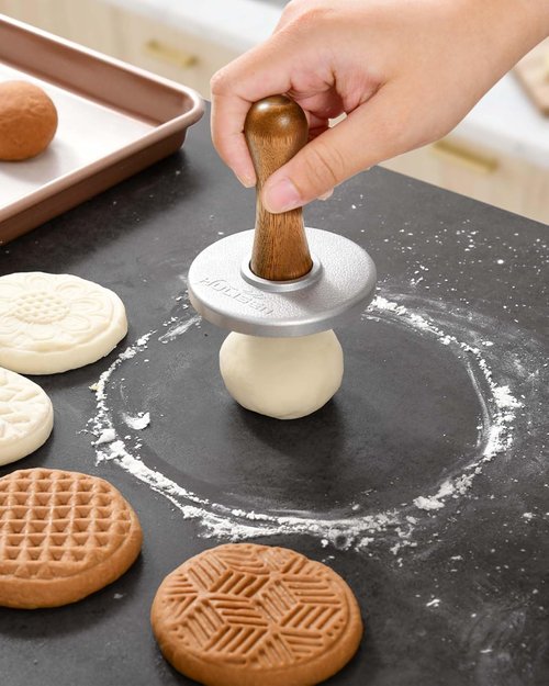 HULISEN Cookie Stamps Set - Metal Cookie Press Molds with Wooden Handle for Easy DIY Baking | Gift-Ready