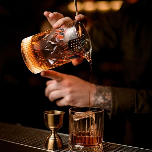 FARQAN 24 Oz Cocktail Mixing Glass Stirring Glasses for Whiskey Cocktail Mixing Shaker Glass Martini Old Fashioned Crystal Bar Set 700ml 2PCS (X-shape/Snowflakes)