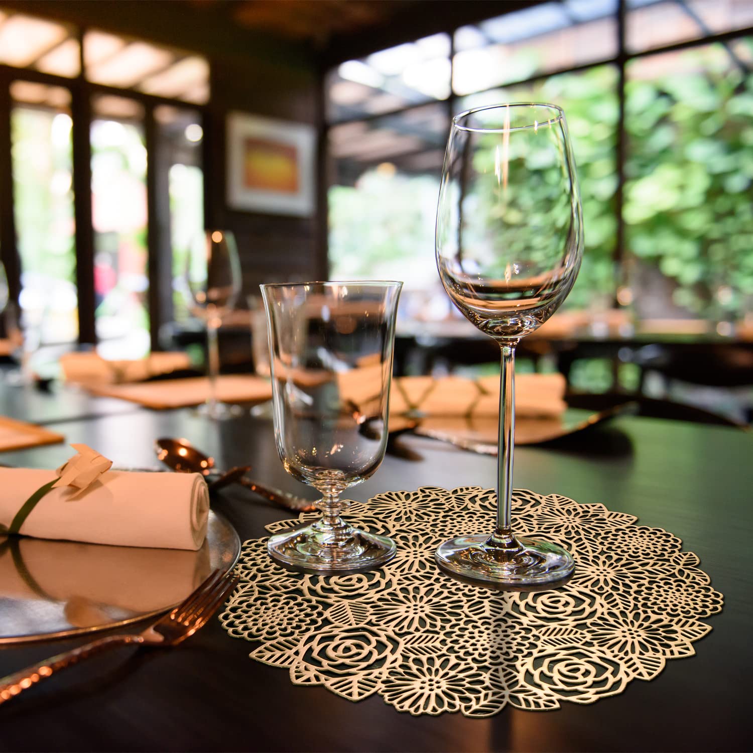 10 Pcs Round Pressed Vinyl Placemats Gold Placemat Metallic Place Mat Non Slip Flower Table Mats for Wedding Dinner Party Table Supplies Decorations Washable Heat Resistant (Gold Flower, 10)