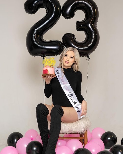 IWERP Black 40-Inch Number Balloon - 6th Birthday Decorations with Gold Accents | Reusable & Self-Sealing