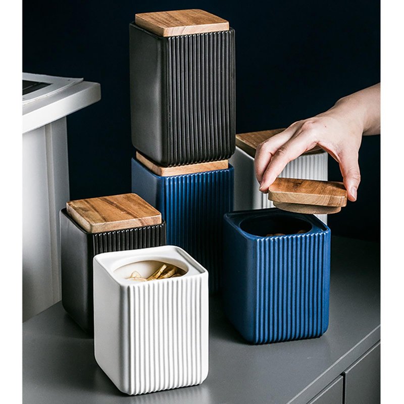 Ceramic Storage Jars Modern Elegant Polished Airtight Gorgeous Storage Canisters with Wooden Lid Small Food Stroage Jar for Kitchen Spice Tea Vanilla Sugar Coffee Beans (Black,Large size,17cm*10cm)