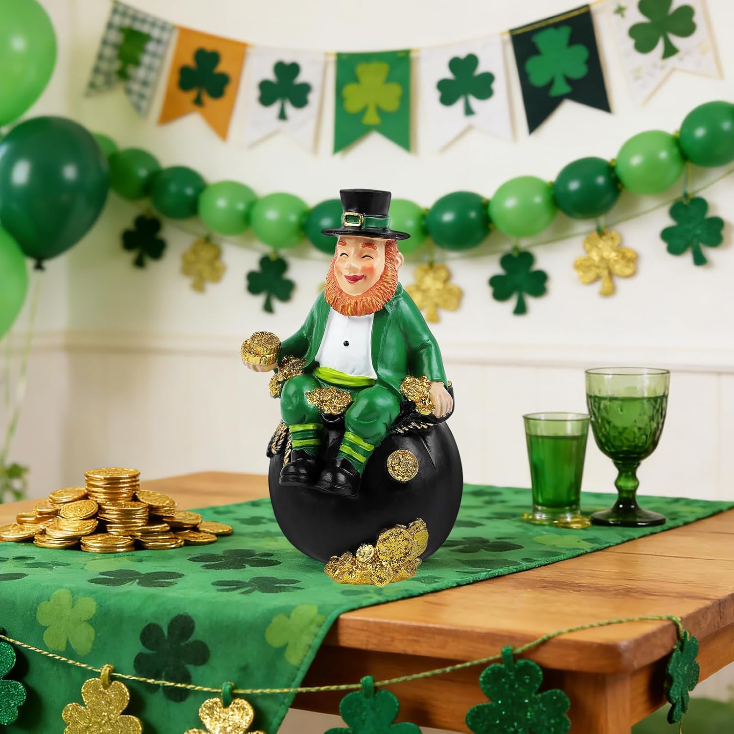 St. Patrick's Day Gnomes Figurines - 5.7-Inch Irish Resin Leprechaun Decor for Home & Table