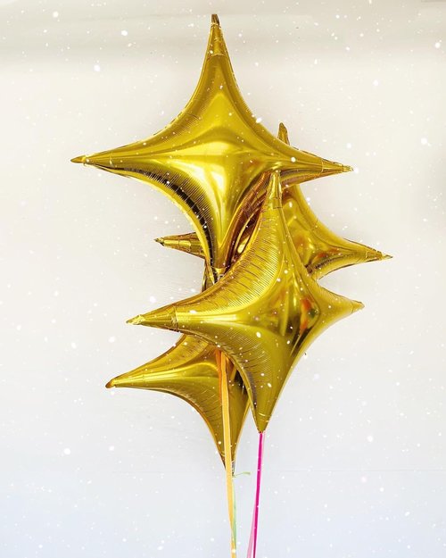 Gold Star Balloons | 12-Pack Four Angle Star Foil Balloons - 26" & 10" Gold Helium Balloons for Parties