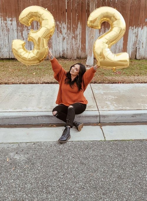 Light Gold 40-Inch Number Balloons by [Brand Name] - Perfect for 2nd, 12th, 21st Birthday Celebrations & Weddings