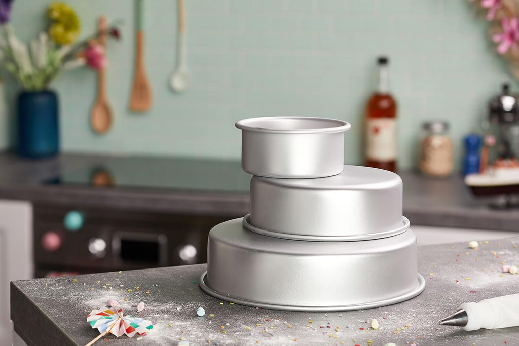 Wilton Round Cake Pan Set - 3-Piece Professional Bakeware for Tiered Cakes | Durable & Rust-Resistant, 4-6-8 in.