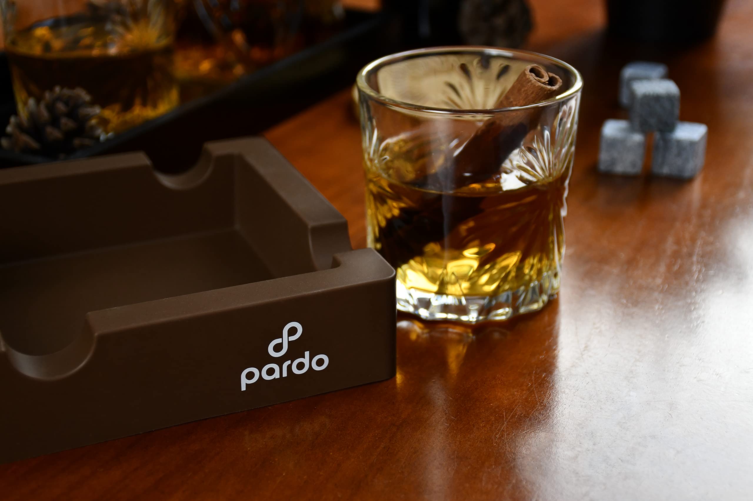 Cigar Ashtrays for Outdoors from Pardo - Silicone Ashtray for Large Ring Gauge Cigars with Built-in 4X Cigar Holder - Unbreakable Cigar Ashtrays for Patio - Brown