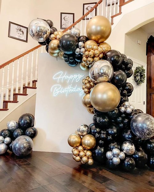BAUANOOY Black Latex Balloons - 12 Inch, 100pcs with Ribbon for Graduation & Birthday Party Decor