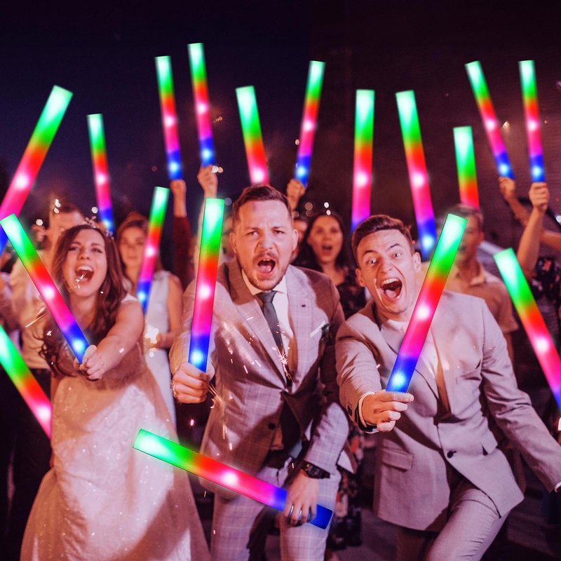 OLUPP 72PCS Foam Glow Sticks, Foam Light Up Sticks with 3 Modes Colorful Flashing, Glow Sticks for Wedding, Glow Stick Bulk Party Pack for Wedding, Raves, Concert, Camping, Carnival