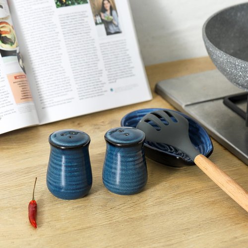 glowworm Blue Salt and Pepper Shakers Set, Ceramic Salt and Pepper Shakers, Farmhouse Kitchen Decor for Home Restaurants, Spice Shaker for Cooking Baking BBQ
