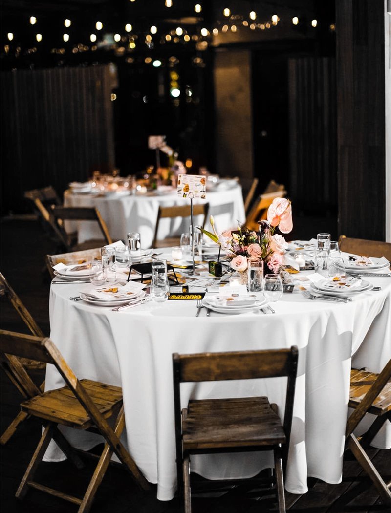 Pesonlook 6 Pack Round Table Cloth 132 Inch White Round Tablecloth, Premium Polyester Fabric Bulk Linen Tablecloths for Wedding, Party, Dining, Banquet, Buffet Table,Tables Decorate