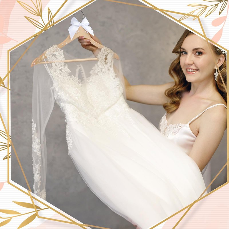 Wonderjune 10 Pcs Bridesmaid Hangers for Wedding Bride Groom Ribbon Bow Pearl Hanger Wood Color Elegant Wooden Dress for Bridal Shower Tuxedo Photo Keepsake Party Gift(Pearl Bow,White)