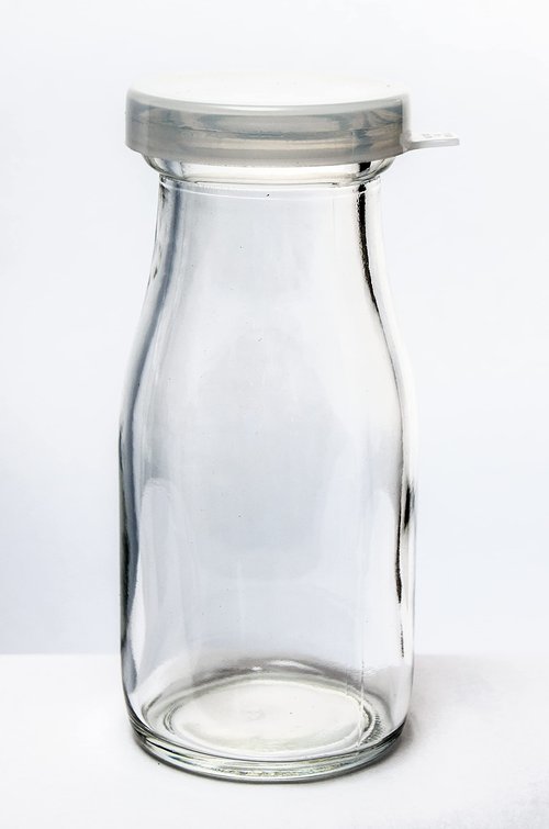 Old Fashioned Heavy Clear Glass Half Pint Milk Bottle, Decanter Cream Server with Lid (6)