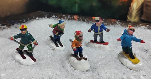 Moments In Time Christmas Village Set - Hand-Painted Skiing & Snowboarding Figures | 5 Polyresin Holiday Decor