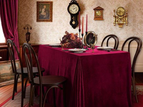 SoarDream Burgundy Velvet Tablecloth 60x102 Inch Soft Rectangular Table Overlay for Christmas Cake Table Holiday Dinner Decor