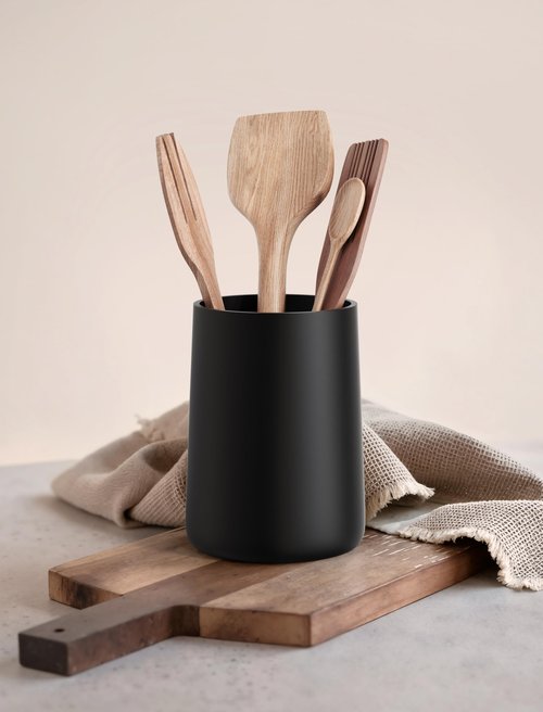 IVE Design Utensil Holder – 7" Tall x 5.2" Diameter Kitchen Utensil Organizer for Countertop (Matte Black, 1 Pack)
