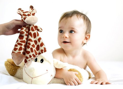 CREVENT Soft Plush Animal Face Security Blanket - Perfect Gift for Babies | Brown Giraffe Design