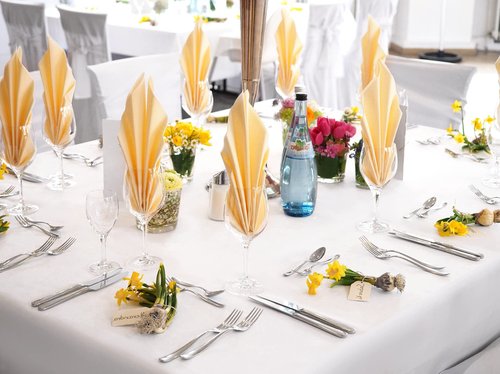 FXKS 8 Pack Square Tablecloth 85 x 85 Inch White Polyester Table Cloth for Square or Round Tables, Washable Stain and Wrinkle Resistant Table Cover Table Clothes for Wedding Banquet Graduation Decor