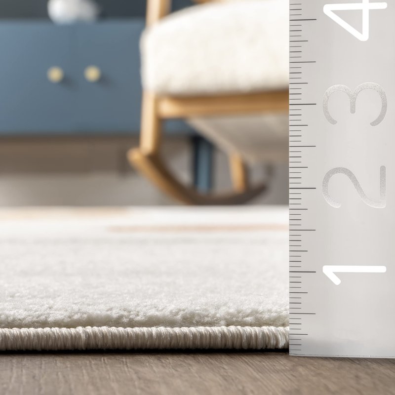 Nuloom Anabell Beige/Ivory, 4' x 6', Giraffe Print, Soft and Cozy, High Traffic, Stain Resistant, Easy Clean, Durable Area Rug for Bedroom, Living Room, Dining Space, Den, Foyer, Entryway