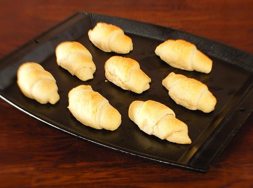Lodge Cast Iron Griddle - Seasoned Rectangular Chef’s Platter, 15 x 12.25 Inches