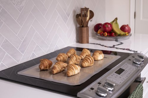 Silicone Baking Mats for 3/4 Size Cookie Sheets for Baking - 3 Pack - Non-Stick, Food Safe Oven Safe Liners for baking sheets - Easy Clean, Mess-Free Baking Sheet Liners, 13.5 x 19.5 Inches