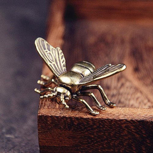 Gold Bee Figurines by [Brand Name] - Elegant Brass Insect Statues for Home Décor | 3-Piece Set