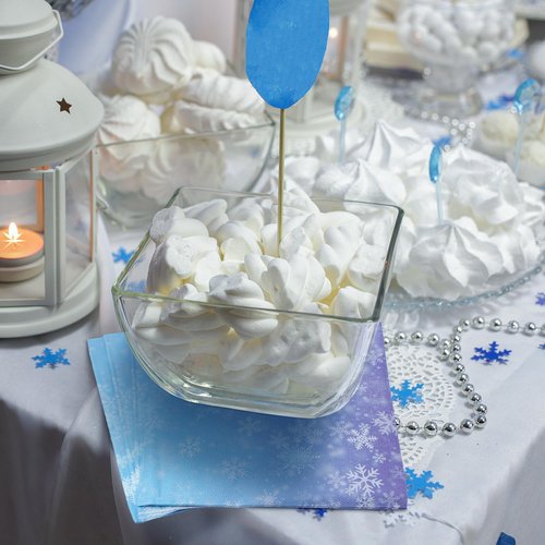 Janlaugh 100 Pcs Bulk Snowflake Paper Napkins Gradient Blue and Purple 3 Ply Disposable Party Napkins for Guest Wonderland Party Hand Towel for Winter Birthday Supplies (9.84 x 9.84 Inches)