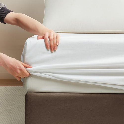 Maple&Stone King Fitted Sheet Only - Bulk Pack of 6 Bottom Sheets - Premium Soft & Breathable, Brushed Microfiber Fabric for King Size （White）