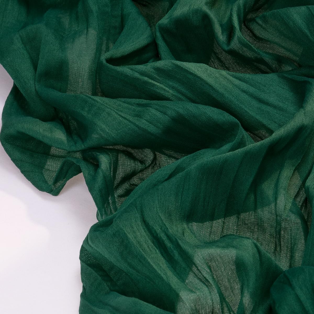 Socomi Emerald Green Cheesecloth Table Runner - 10FT Rustic Boho Decor for Weddings & Events
