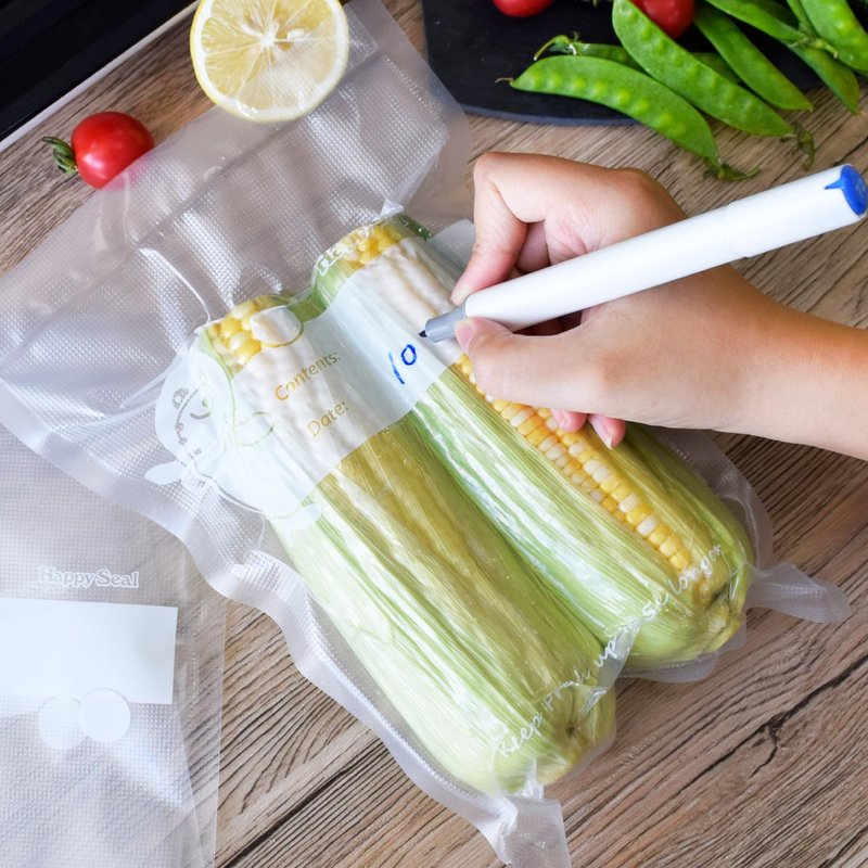 Happy Seal Vacuum Sealer Bags 8" x 12" 210 Quart Size for Food, Pre-cut Food Saver Airtight Vac Storage, Meal Prep or Sous Vide, Commercial Grade Vacuum Seal Freezer Bags