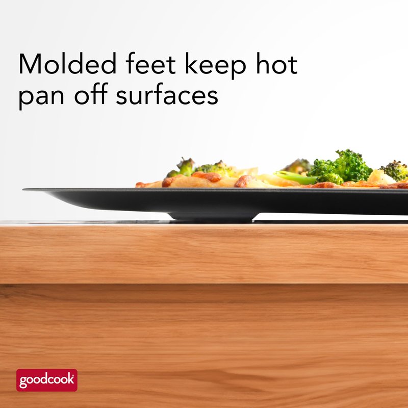 GoodCook AirPerfect Insulated Nonstick Carbon Steel Pizza Pan with Cutting Guides, Perforated Nonstick Pizza Pan, 15.75-Inch, Gray