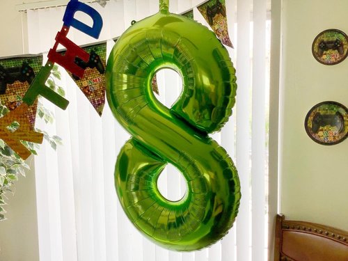 Light Green 40-Inch Number 8 Balloon by [Brand Name] - Perfect for 8th Birthday Parties & Celebrations