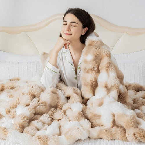 OMERAI Faux Fur Throw Blanket for Couch, Soft Fleece Blanket Twin, Thick and Warm Bubble Fuzzy Throw Blankets for Bed, Cozy Plush Reversible Brown Blanket, Luxury Decorative Blankets, 60x80