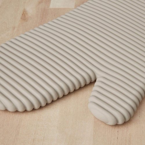 KitchenAid Ribbed Soft Silicone Oven Mitts - 2-Pack Set, 7.5"x13", Milkshake Color