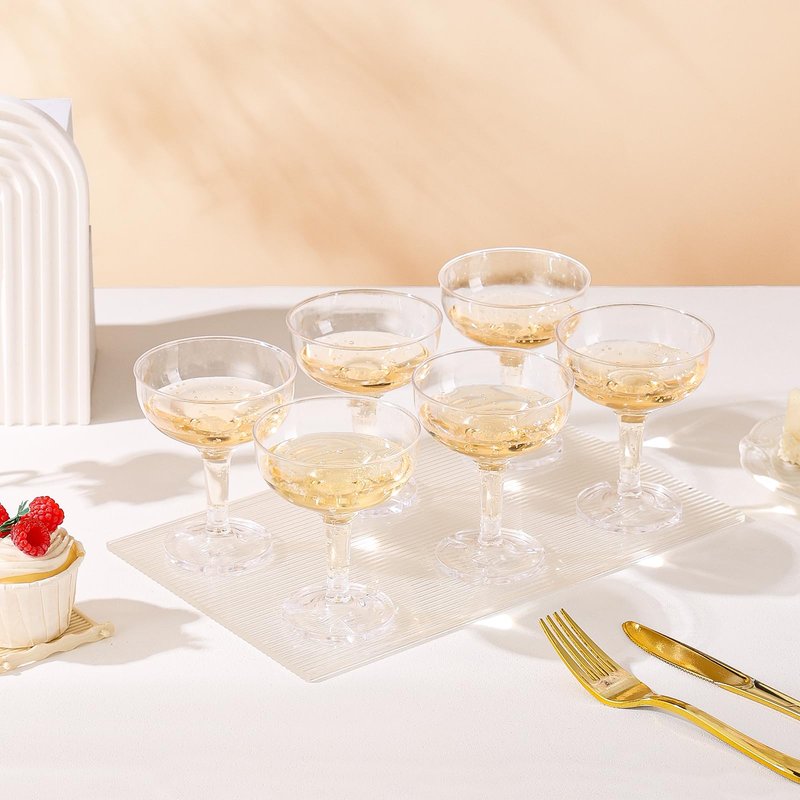 DORONAN 30 Pack Plastic Champagne Glasses 5 oz Champagne Coupe Unbreakable Plastic Cocktail Glasses Acrylic Martini Glasses Champagne Tower for Wedding Birthday Party Bar (Gold Glitter)