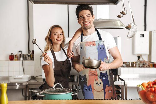 ZiQilin Adjustable Kitchen Apron with 2 Pockets, Waterproof Funny Cooking Chef Apron for Women Men, Gardening Baking Aprons, Grill BBQ Aprons Creative Gifts, Cute Animals Cat
