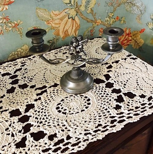 USTIDE Rustic Floral Table Runner Hand Crochet Table Placemats Beige Cotton Table Doilies Runners,1PC