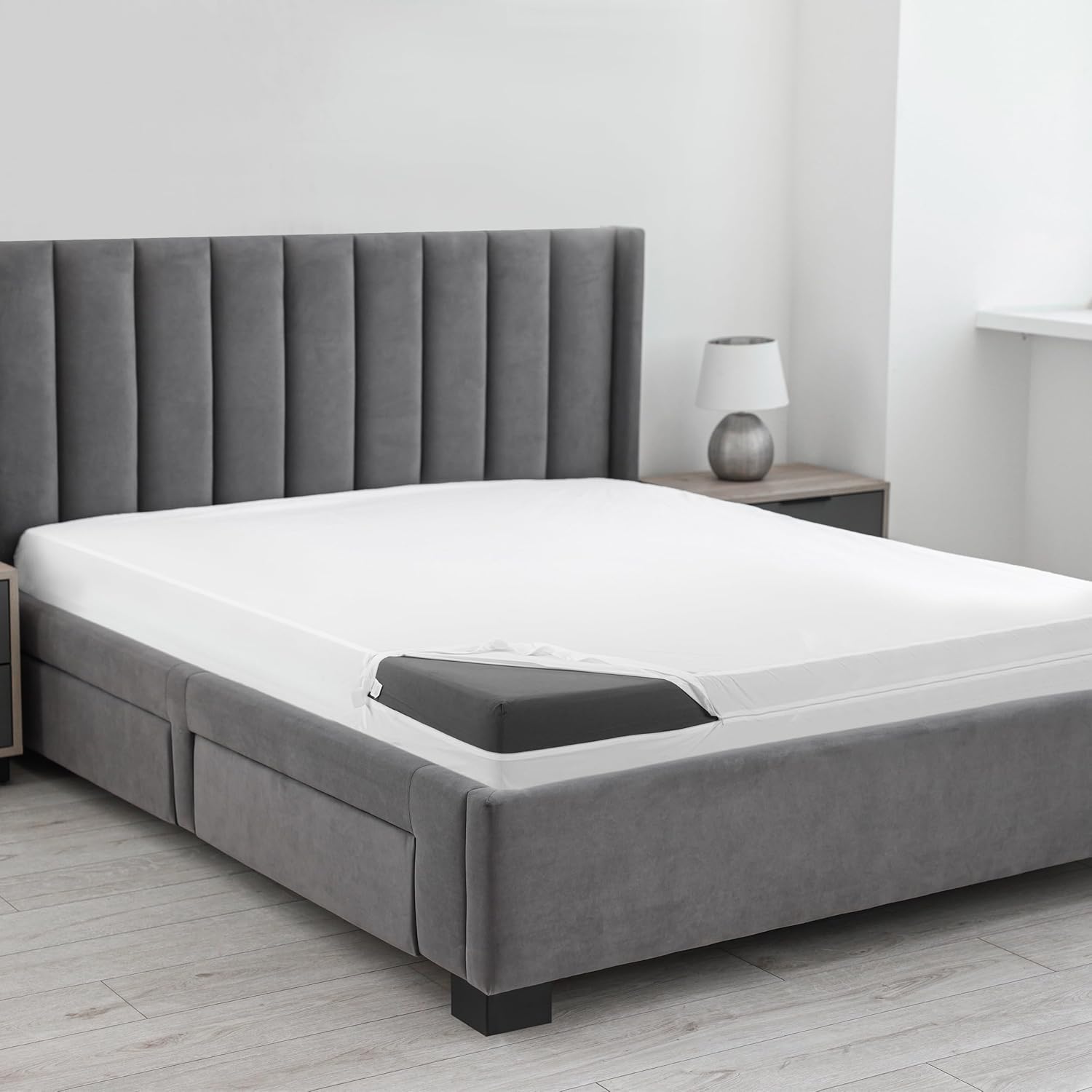 Utopia Bedding Waterproof Mattress Protector - Queen Size, 12-Inch Deep, Dust Mite & Bed Bug Proof Encasement