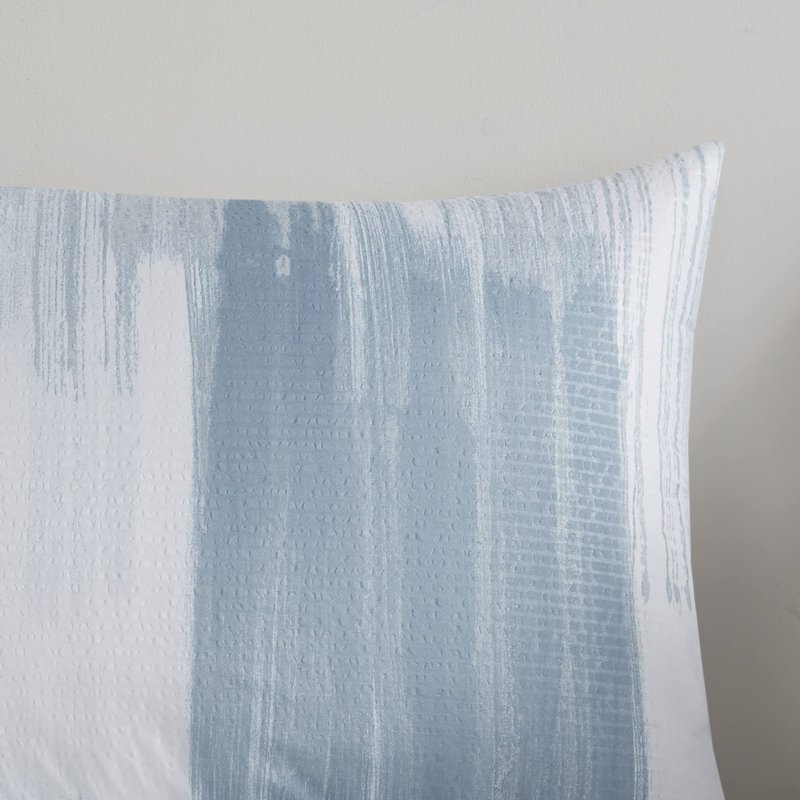 N Natori Brush Stroke Reversible Duvet Set Abstract Styling, Embossed Seersucker Design, All Season, Breathable Oversized Comforter Cover Bedding, Shams, King(110"x96") Blue 4 Piece