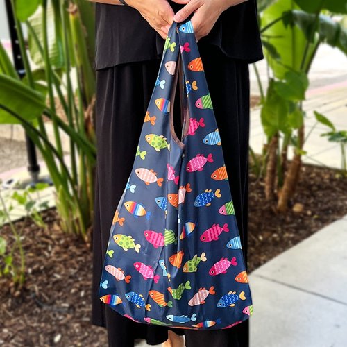 Wrapables JoliBag Collection Reusable Shopping Bag (Set of 2), Rainbow Fishies