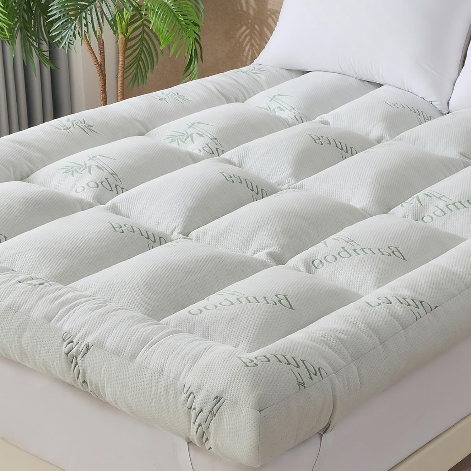 WhatsBedding 5-Inch Memory Foam Mattress Topper - Soft Bamboo Viscose, Breathable Queen Size, 80x60x5in