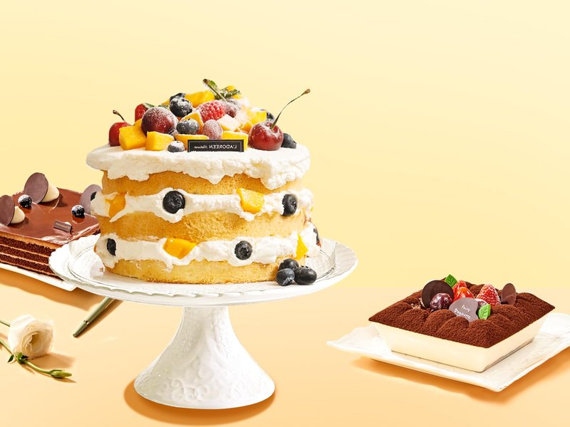 Jusalpha® 12 Inches White Porcelain Decorative Cake Stand-Cupcake Stand (CS01 - Glass Dome)