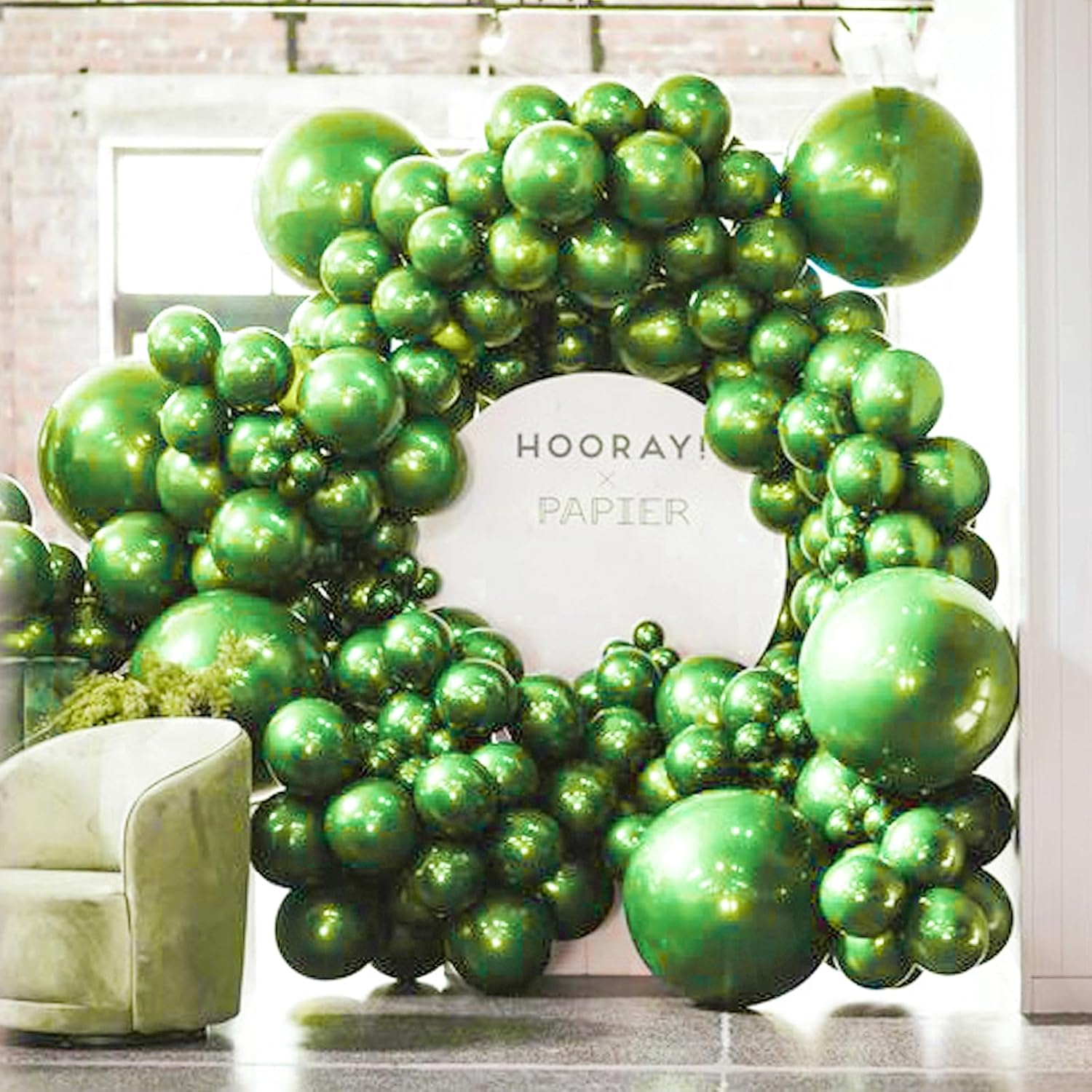 PartyWoo Metallic Green Balloons - 100pcs in 5-18 Inch Sizes for Graduation & Wedding Decor